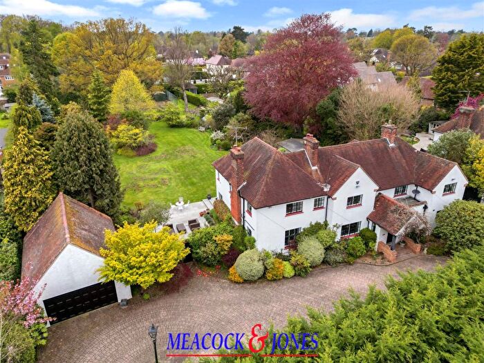 5 Bedroom Detached House For Sale In Hanging Hill Lane, Hutton, Brentwood, CM13