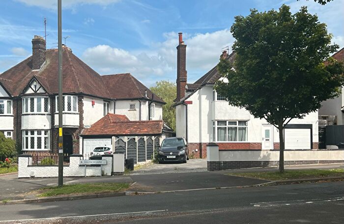 2 Bedroom Flat To Rent In Haunch Lane, Kings Heath, Birmingham, B13