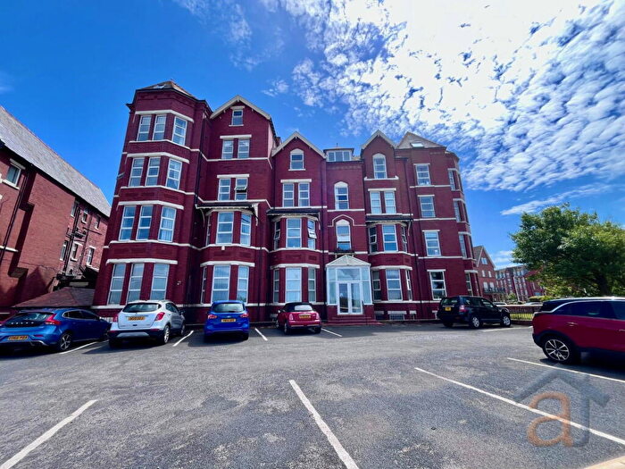 2 Bedroom Flat For Sale In Promenade, Southport, PR9