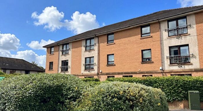 2 Bedroom Apartment To Rent In Waldo Street, Glasgow -, G13