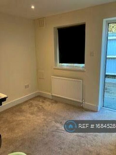 Studio To Rent In Herne Hill, London, SE24