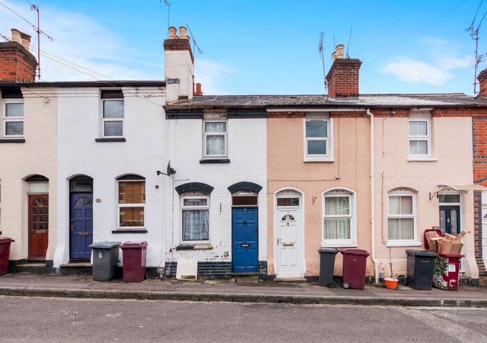 2 Bedroom Terraced House To Rent In Blenheim Gardens, Reading, RG1