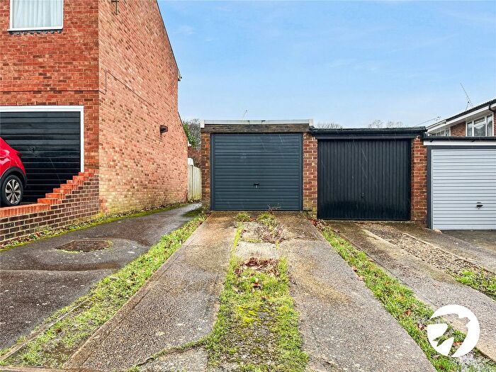 2 Bedroom Terraced House For Sale In Abinger Drive, Chatham, Kent, ME5