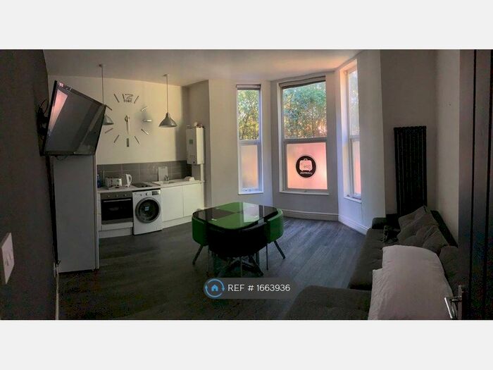 Studio To Rent In Sheil Road, Liverpool, L6