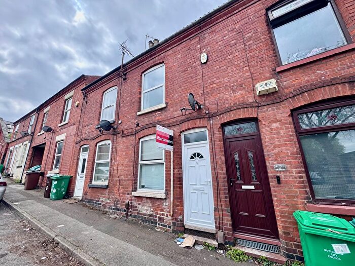 2 Bedroom Property To Rent In High Church Street, Nottingham, NG7