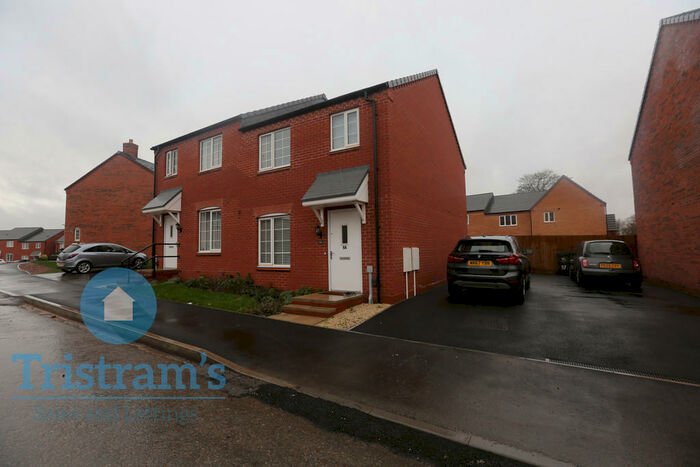 3 Bedroom Semi-Detached House To Rent In Fowler Road, Edwalton, NG12