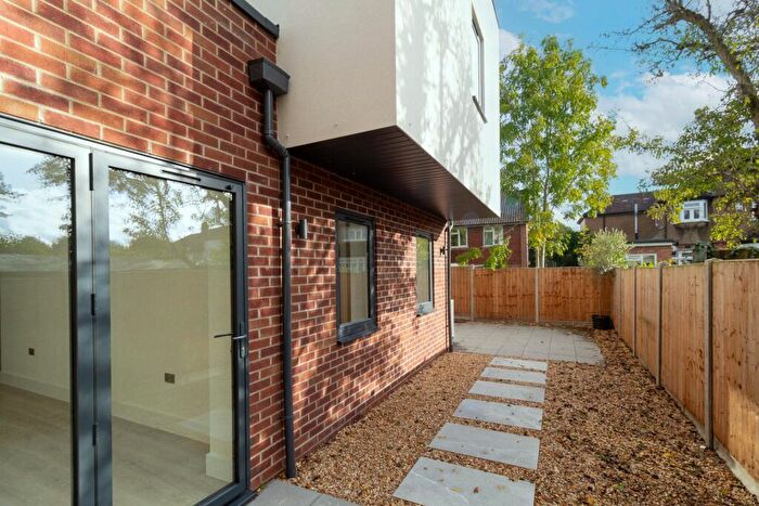 2 Bedroom Detached House For Sale In Campbell Croft, Edgware, HA8