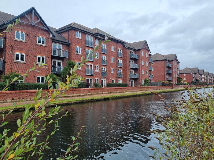 2 Bedroom Flat To Rent In A Britannia Road, Sale, M33