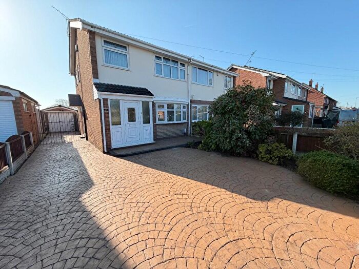3 Bedroom Semi Detached House For Sale In Loxdale Drive, Great Sutton, CH65