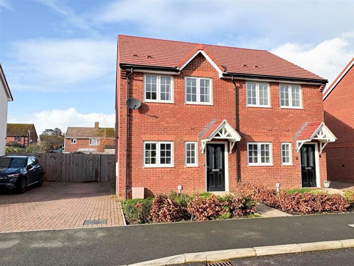 2 Bedroom House To Rent In Chappell Way, Stewkley, Leighton Buzzard, LU7