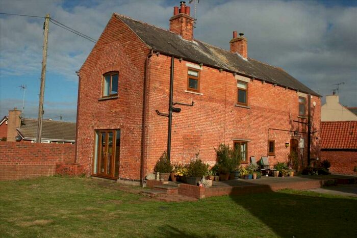 3 Bedroom Property For Sale In Whitehouse Farm, NG22