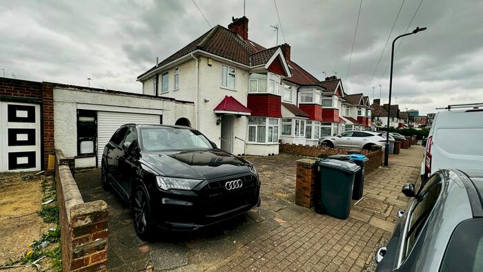 3 Bedroom Semi-Detached House To Rent In Nettleden Avenue, Wembley, HA9