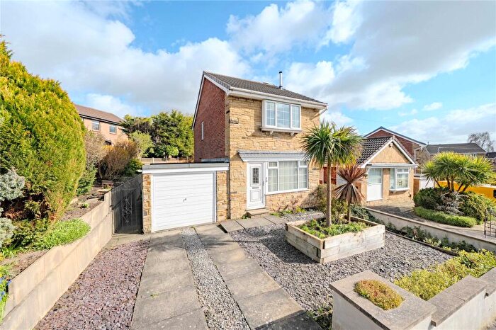 3 Bedroom Detached House For Sale In Abbeydale Oval, Kirkstall, Leeds, LS5
