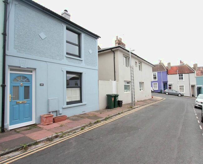 2 Bedroom End Of Terrace House To Rent In Scotland Street, Brighton, BN2