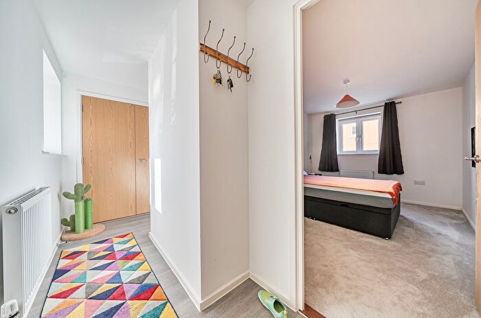 1 Bedroom Flat For Sale In Fairfax Lane, Royston, Hertfordshire, SG8