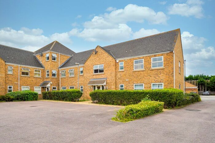 2 Bedroom Flat To Rent In Beevor Court, Sapley, Huntingdon, PE28