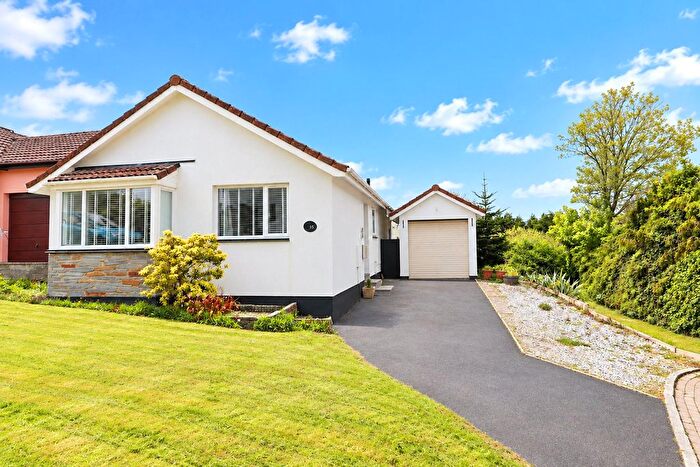 3 Bedroom Bungalow For Sale In Kenwith View, Bideford, Devon, EX39