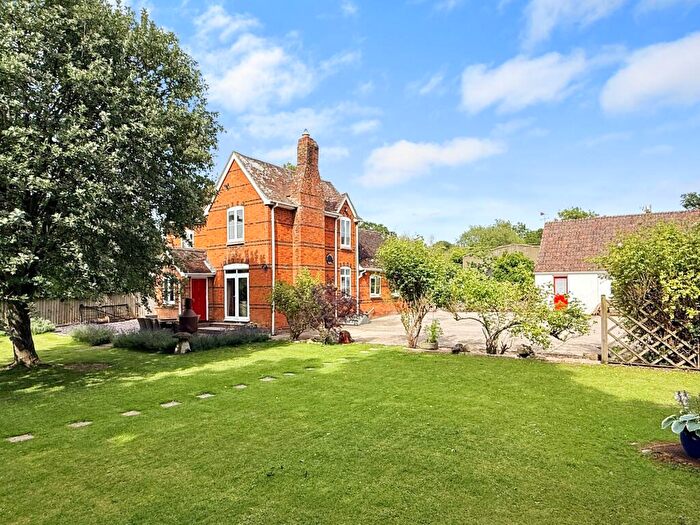 4 Bedroom Detached House For Sale In Uffington, Faringdon, SN7