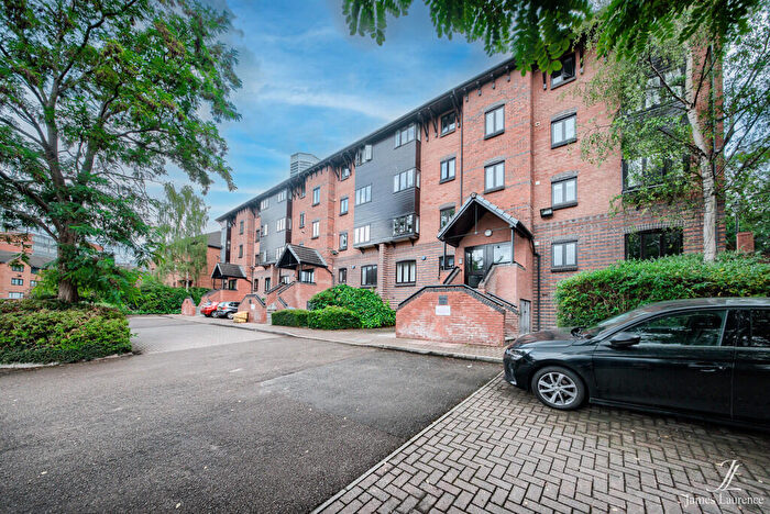 2 Bedroom Apartment For Sale In Balmoral Court, Scotland Street, Birmingham City Centre, B1
