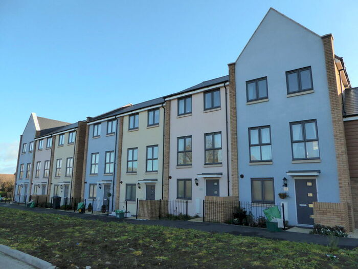 3 Bedroom House To Rent In Swithins Lane Patchway, BS34