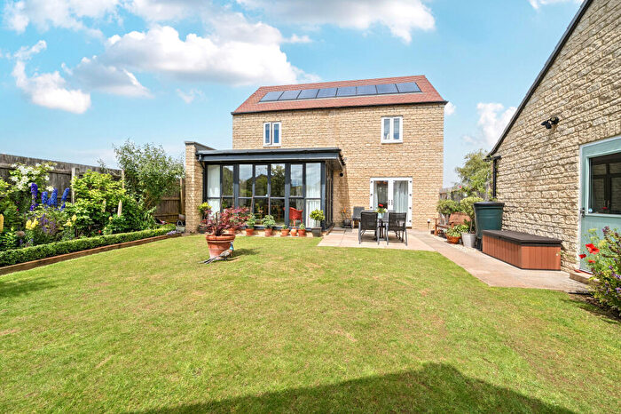 4 Bedroom Detached House For Sale In Jenners Yard, Swindon, SN6