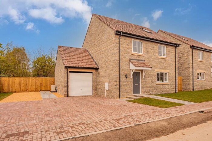 4 Bedroom House To Rent In Burrows Court, Sparkford, Yeovil, BA22