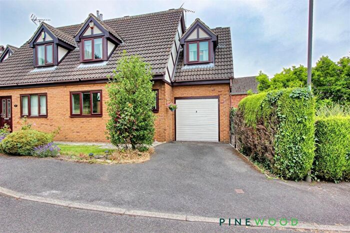 3 Bedroom Semi-Detached House For Sale In Linden Court, Clay Cross, Chesterfield, Derbyshire, S45
