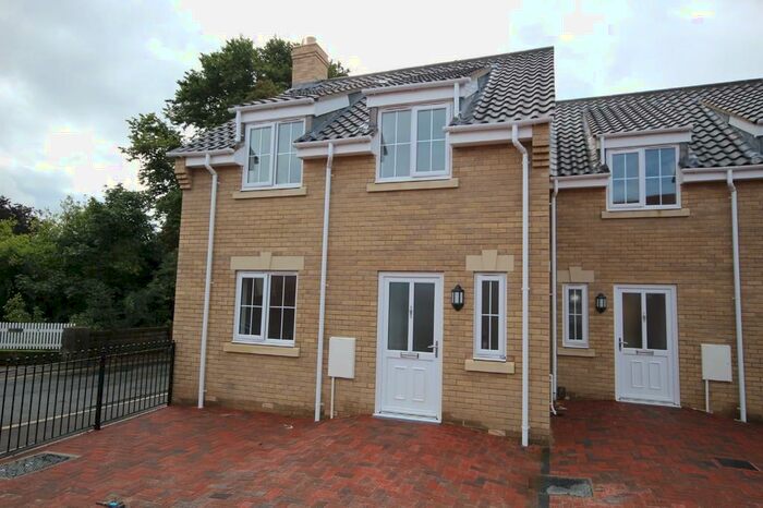2 Bedroom Semi-Detached House To Rent In Saxon Close, Repps Road, NR29