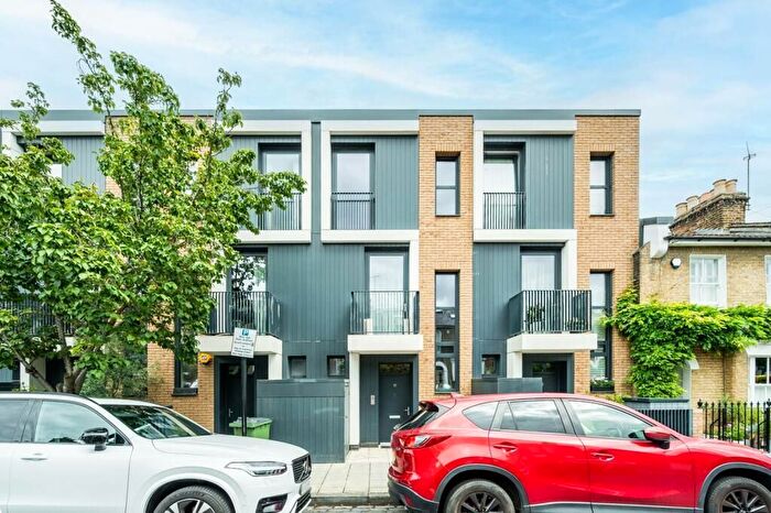 4 Bedroom Terraced House To Rent In Modern Terraced House, Greenwich, SE10