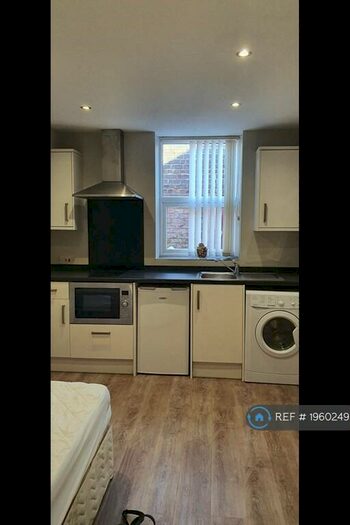 Studio To Rent In Corporation St, Preston, PR1