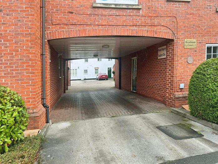 2 Bedroom Flat For Sale In Wheel Lane, Lichfield, WS13