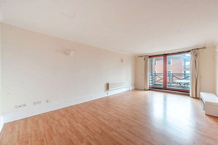 2 Bedroom Flat For Sale In Sudbury Hill, Harrow On The Hill, Harrow, HA1
