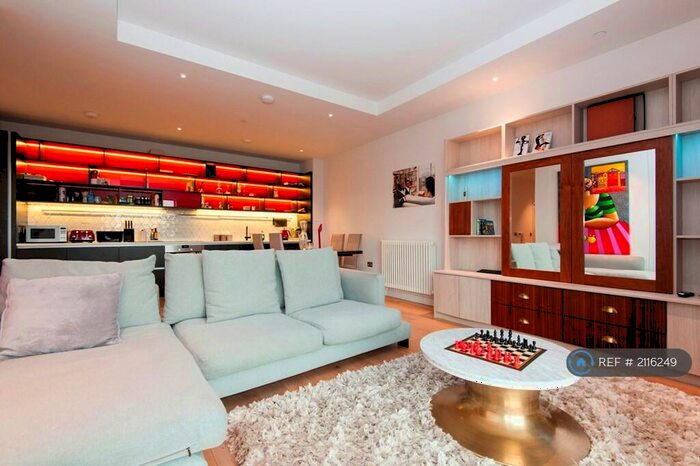 3 Bedroom Flat To Rent In Hercules House, E14