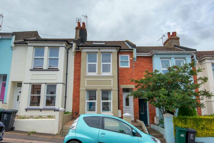 6 Bedroom Terraced House To Rent In Totland Road, Brighton, East Sussex, BN2