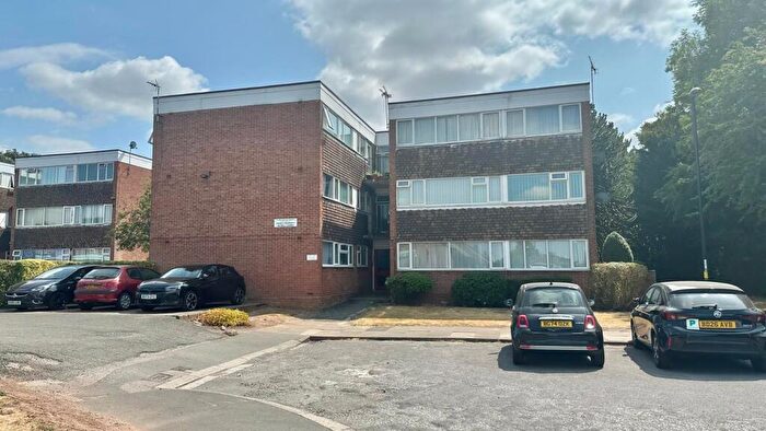 2 Bedroom Apartment To Rent In Colina Close Willenhall Coventry, CV3