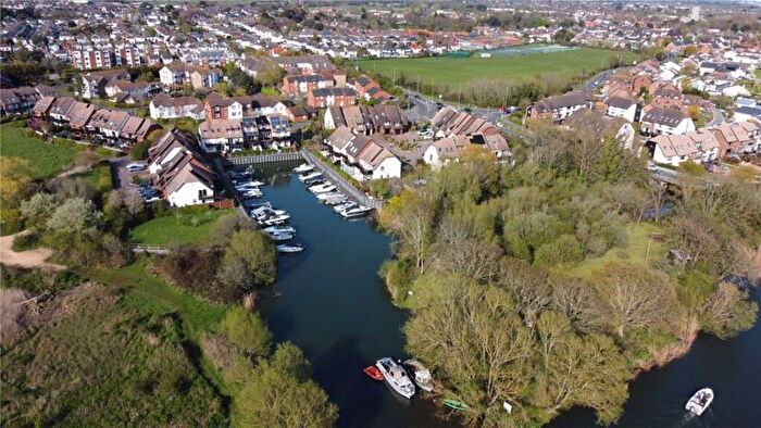 3 Bedroom Town House To Rent In The Meridians, Christchurch, BH23