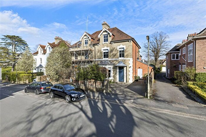 6 Bedroom Semi Detached House For Sale In Christchurch Road, Winchester, Hampshire, SO23