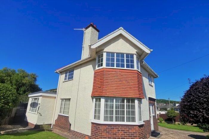 3 Bedroom Detached House To Rent In Ronald Avenue, Llandudno Junction, LL31