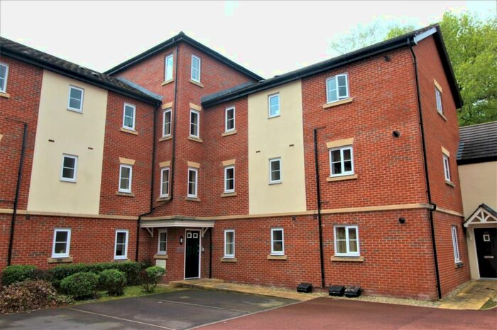 2 Bedroom Apartment To Rent In Bath Vale, Congleton, Cheshire, CW12