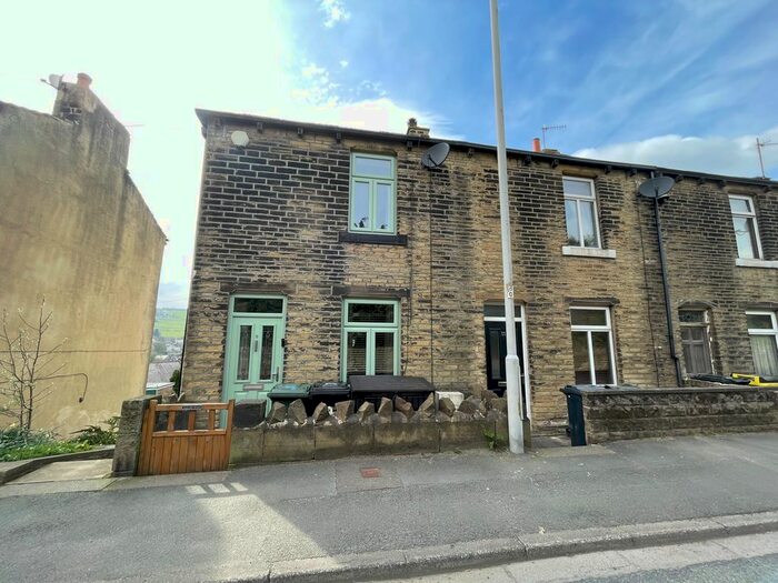 2 Bedroom Property To Rent In Hebden Road, Haworth, Keighley, BD22