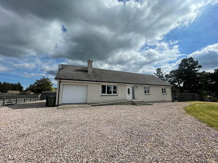 4 Bedroom House To Rent In Juniper Drive, Tomatin, Inverness., IV13