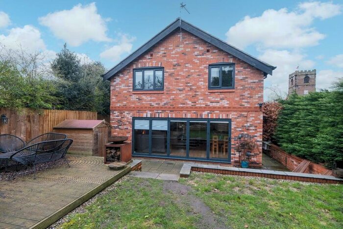 4 Bedroom Detached House For Sale In Vicarage Lane, Little Budworth, CW6