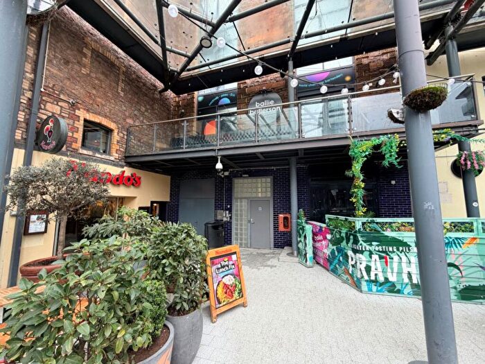 3 Bedroom Apartment For Sale In The Malthouse, Caroline Street, Cardiff, CF10