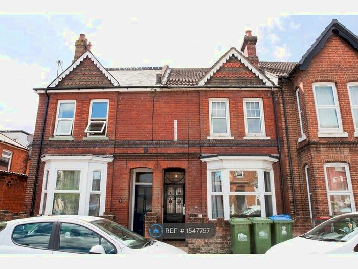 5 Bedroom Terraced House To Rent In Rigby Road, Southampton, SO17