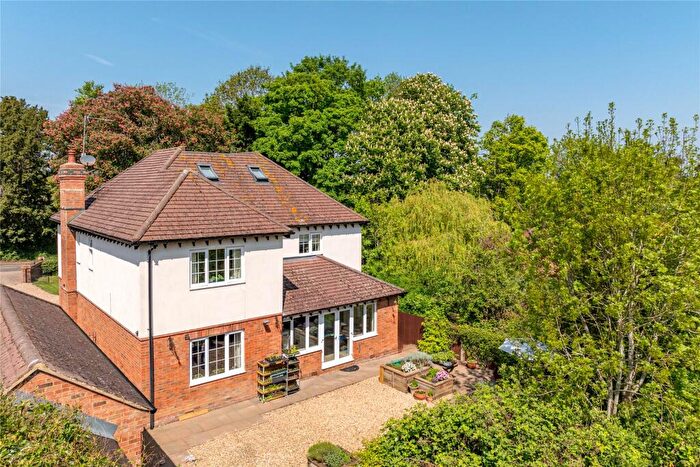 5 Bedroom Detached House For Sale In Towcester Road, Blisworth, Northamptonshire, NN7