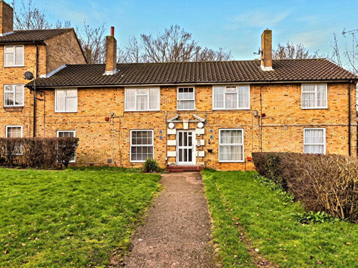 2 Bedroom Apartment To Rent In The Firs, Welwyn Garden City, Hertfordshire, AL8