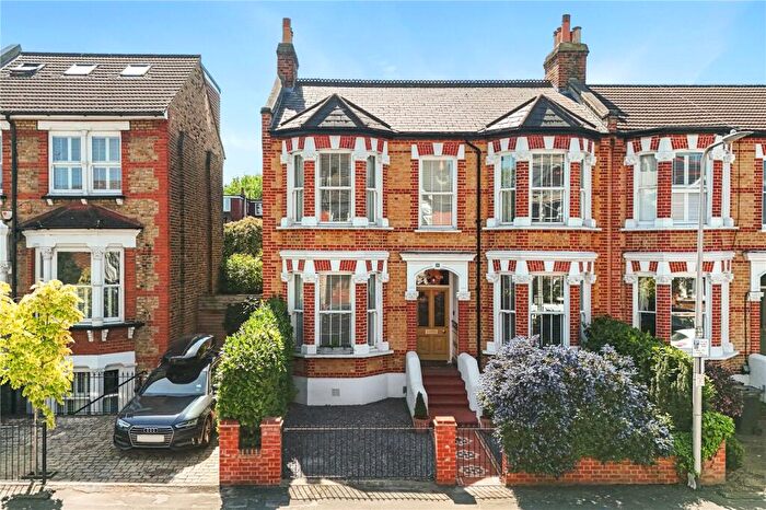 4 Bedroom End Of Terrace House To Rent In Selsdon Road, London, E11