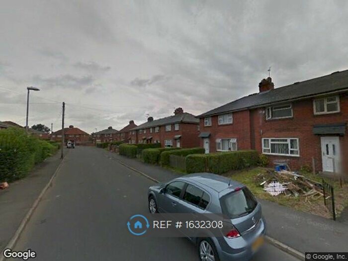2 Bedroom Semi-Detached House To Rent In Throstle Lane, Leeds, LS10