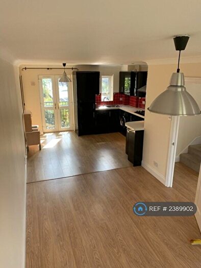 3 Bedroom End Of Terrace House To Rent In Sportsman Place, London, E2