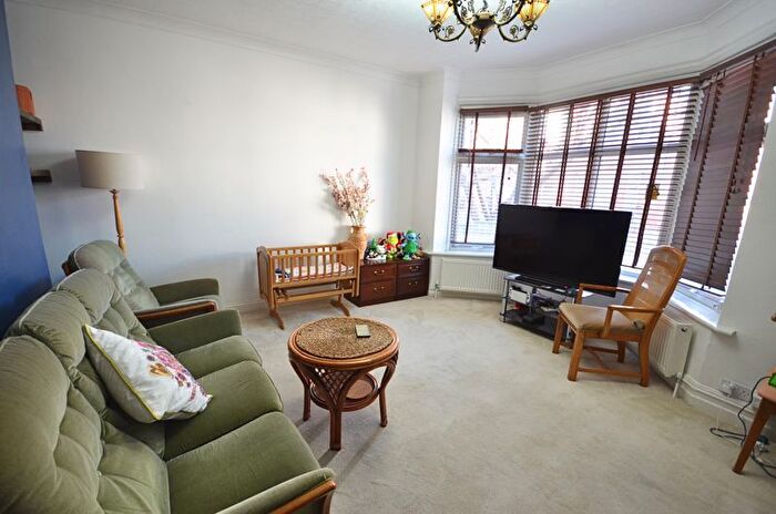 5 Bedroom Detached House To Rent In Borthwick Road, Boscombe, Bournemouth, BH1